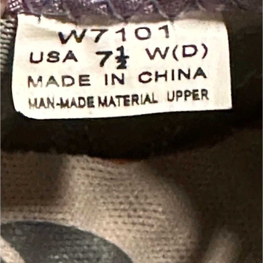 - Propet W7101 Womens Ortholite Insole Breathable Athletic Adventure Shoes 7.5